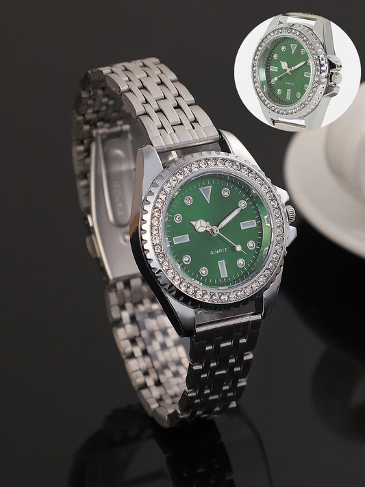 The Kinova  Round Watch - Metallic Silver