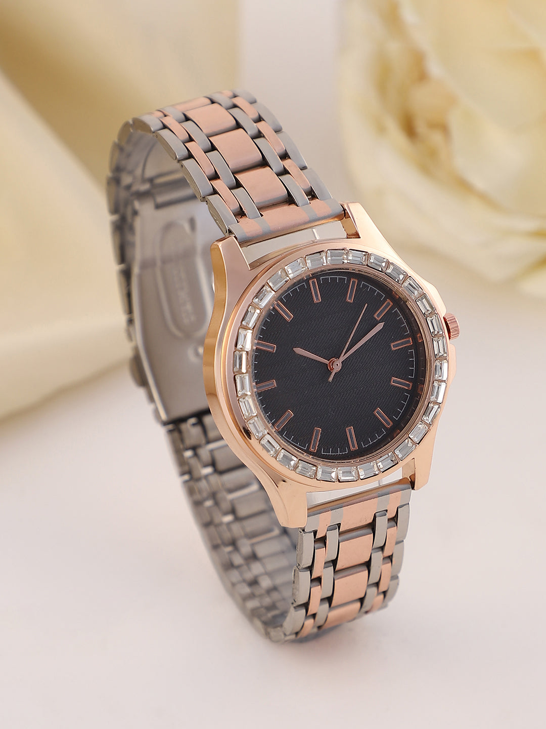 The Orbitra Round Watch