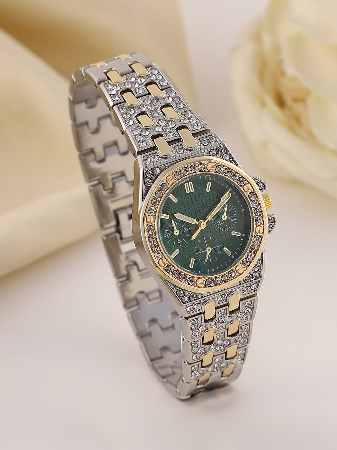 The Geneva H-Link Round Watch