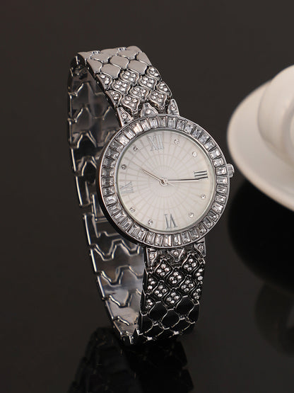 The Bijou Ophidian Round Watch - Metallic Silver