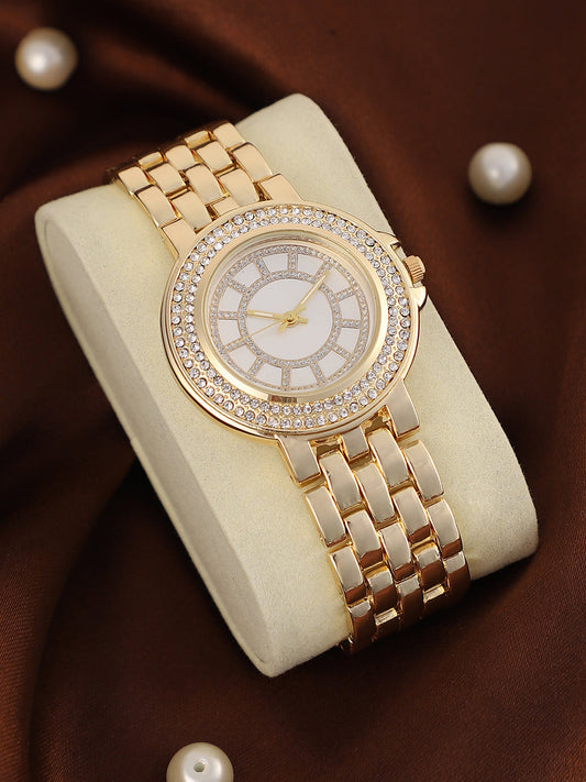 The Arcova Round Watch