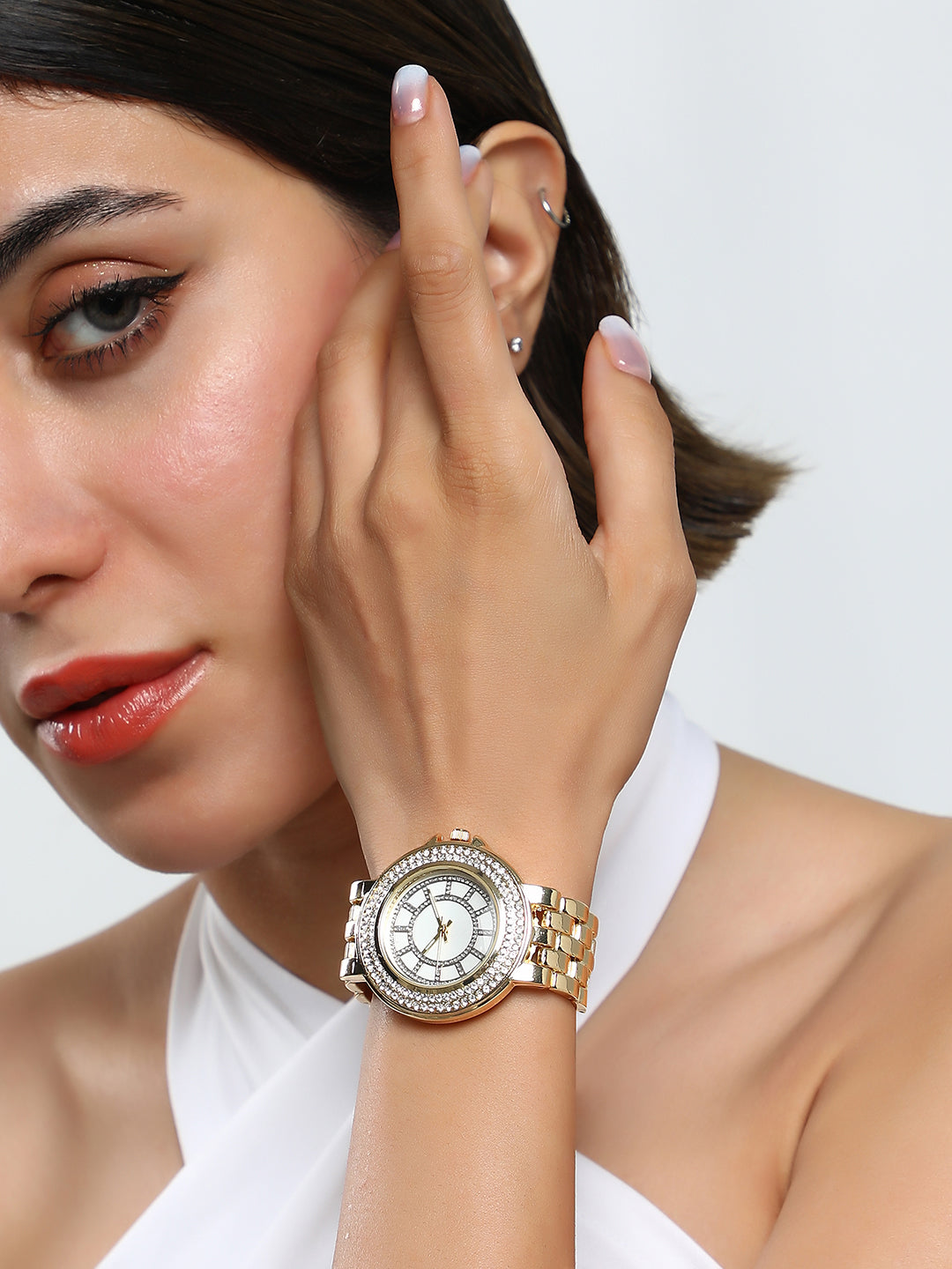 The Arcova Round Watch