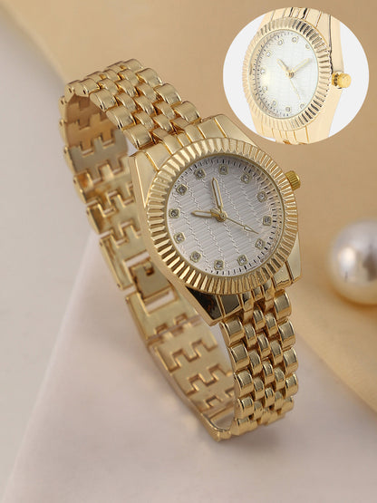 The Ribbed H-Link Round Watch