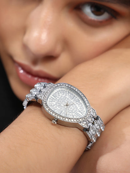 The Ophidian Gem Oval Watch - Metallic Silver