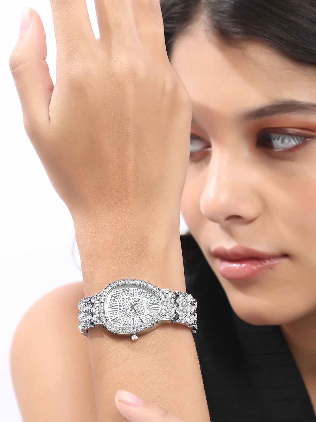 The Ophidian Gem Oval Watch - Metallic Silver