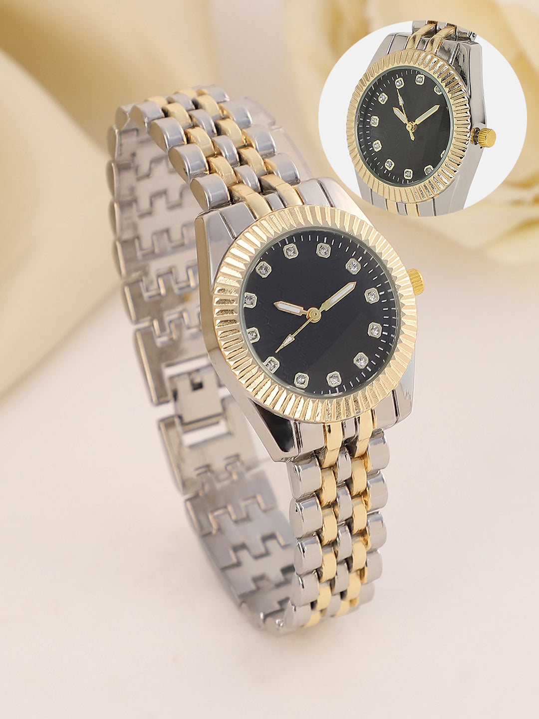 The Ribbed H-Link Round Watch