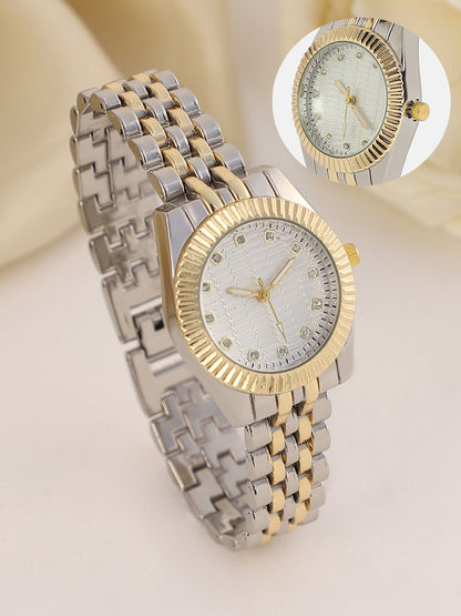 The Ribbed H-Link Round Watch