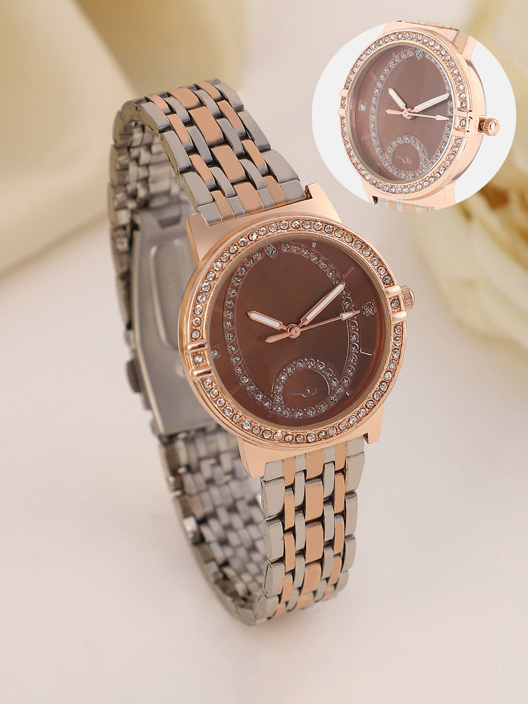 The Veloce Round Watch