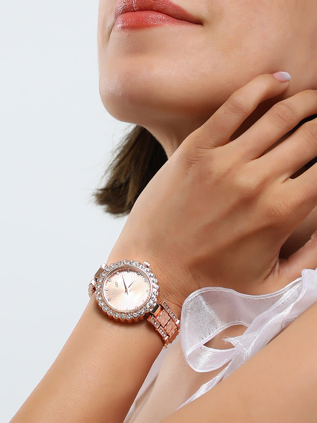 The H-Link Flora Round Watch
