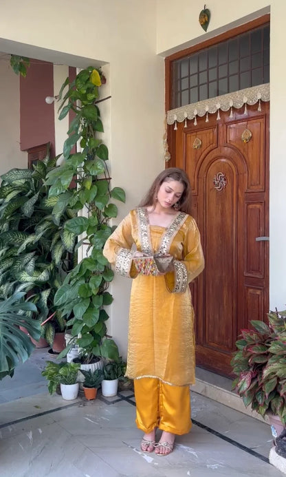 Sona Tissue Kurta With Silk Pants