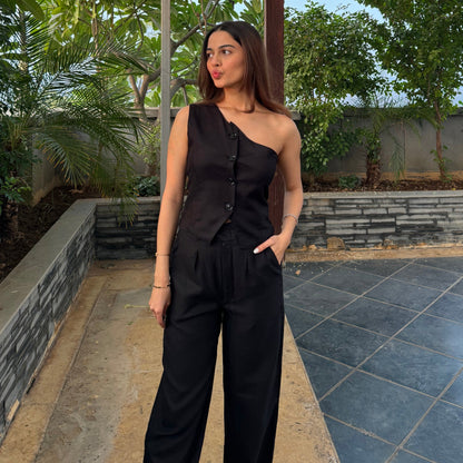 Amara One Side Vest