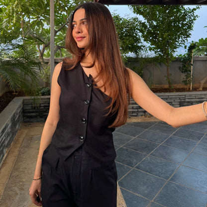 Amara One Side Vest