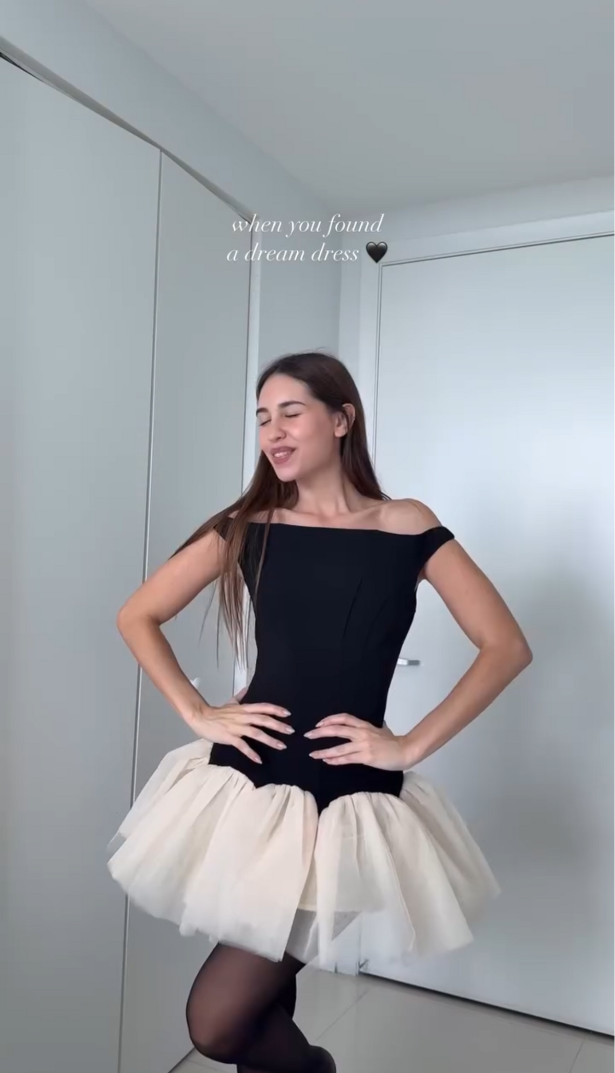 Scalloped Fit And Flare Dress De Novoo