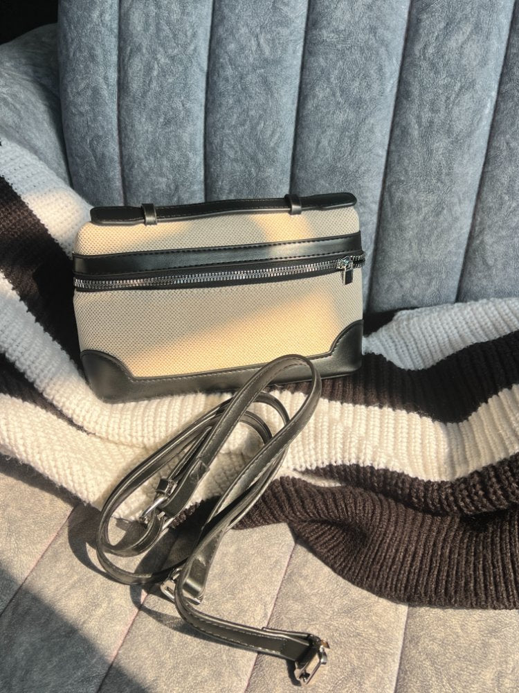 Boxed Bliss Black Sling Bag Charme