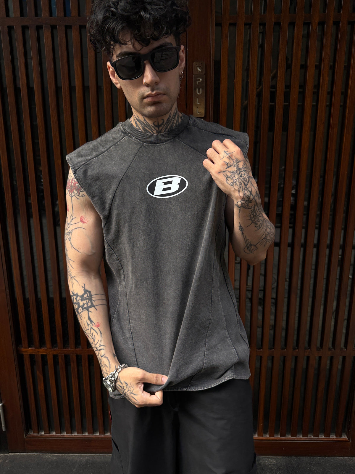 Stealth Arc Vest