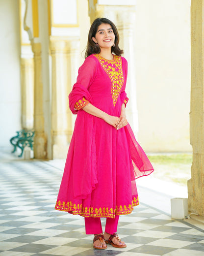 Pink Doria Kalidaar Suit Set
