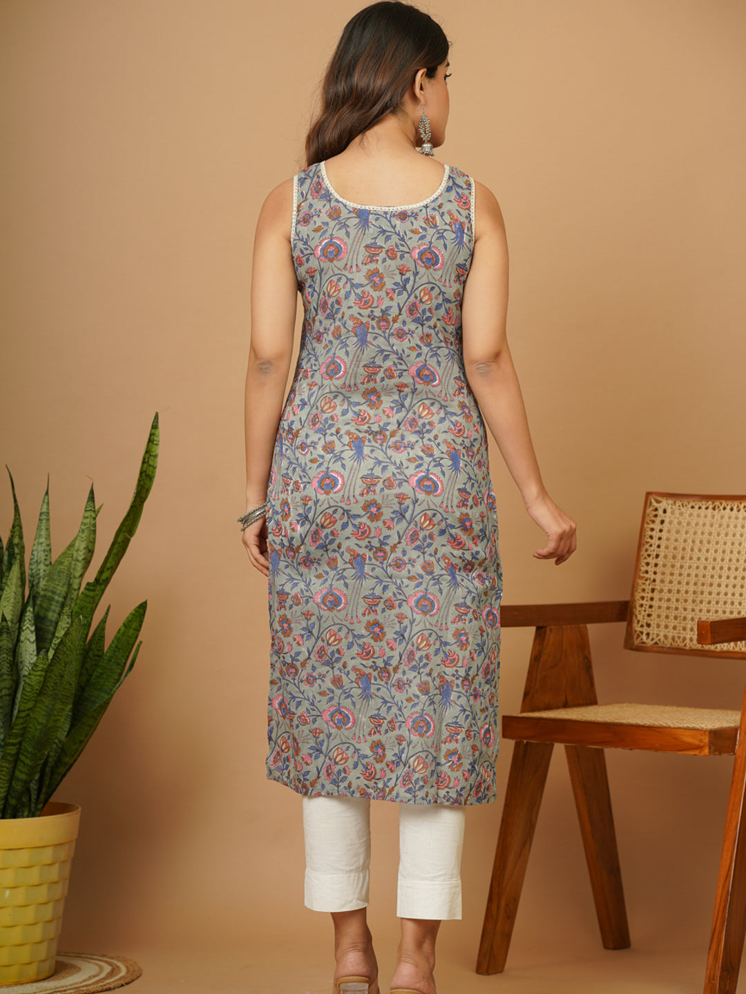Grey Floral Jaal B.P. Kurti
