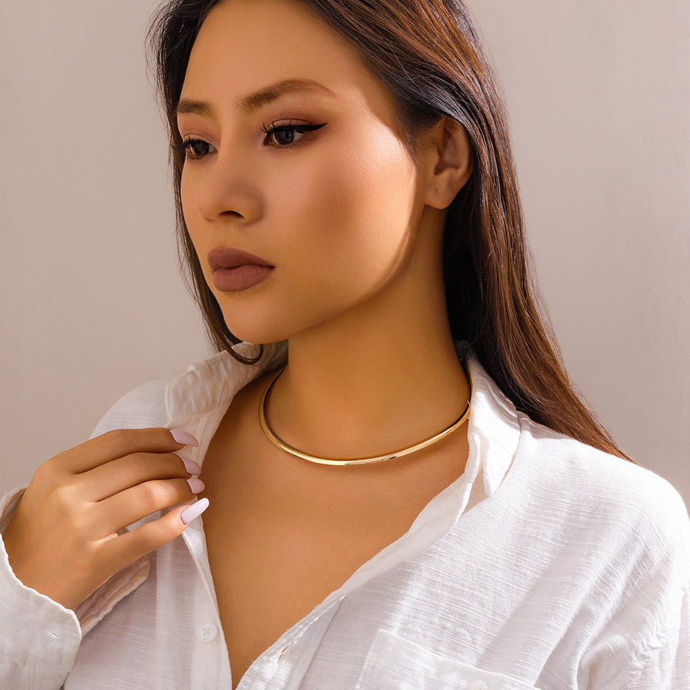 just-lil-things-artificial-Sleek minimalist Curve chocker-necklace-jltn0845 Just Lil Things