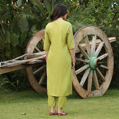 Metallic Flora Print Kurta With Trousers Set