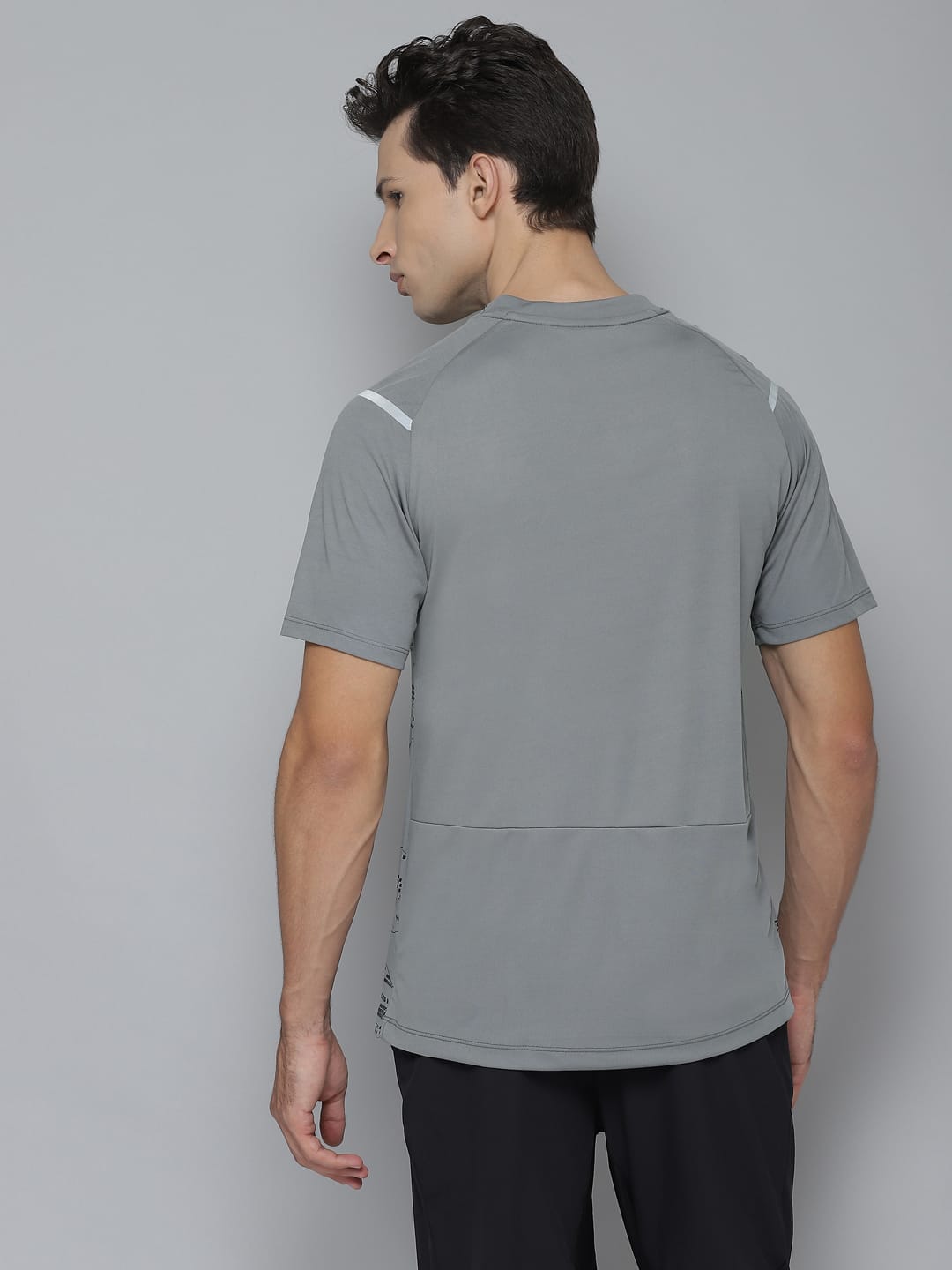 Alcis Men Self Design Grey Tshirts