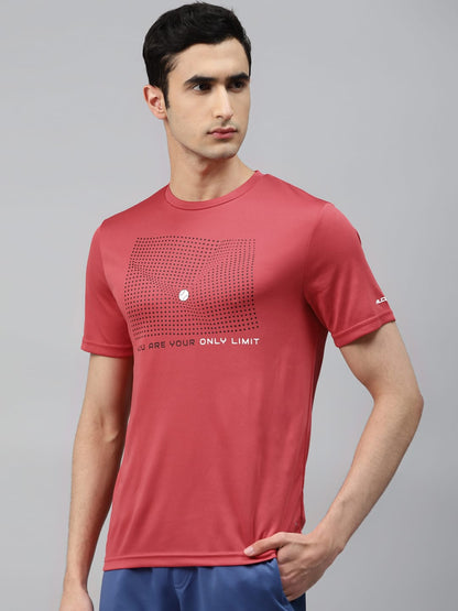 Alcis Men Solid Red Crew