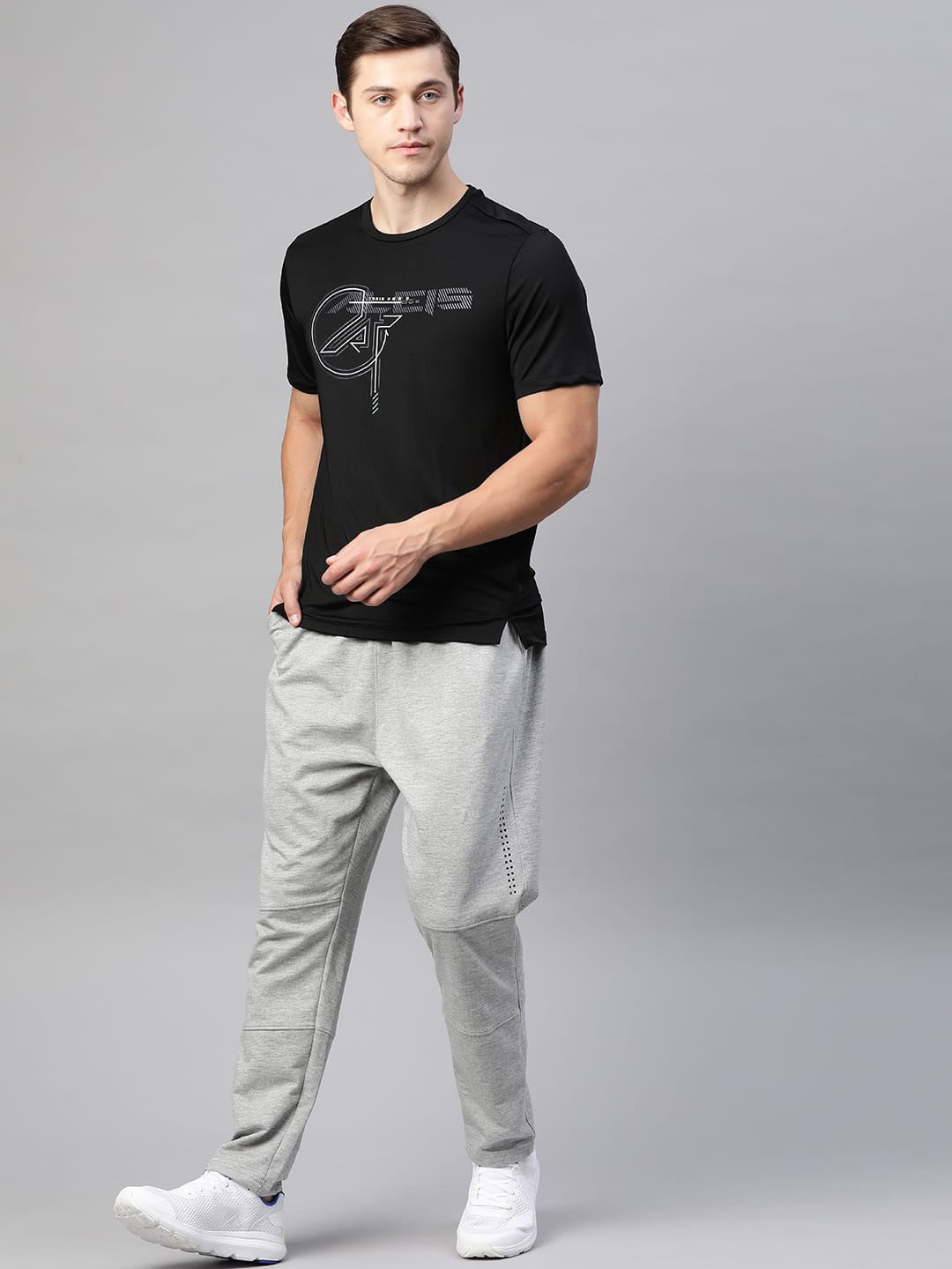 Alcis Men Solid Black Tshirts