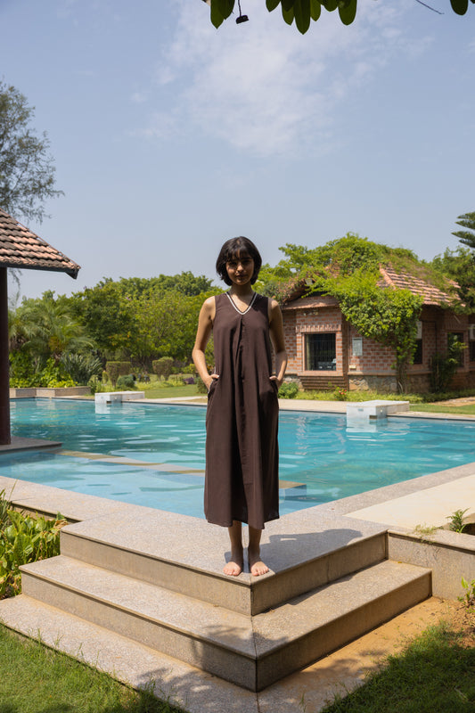 The Elysia Dress- Linen Sleeveless Maxi Dress