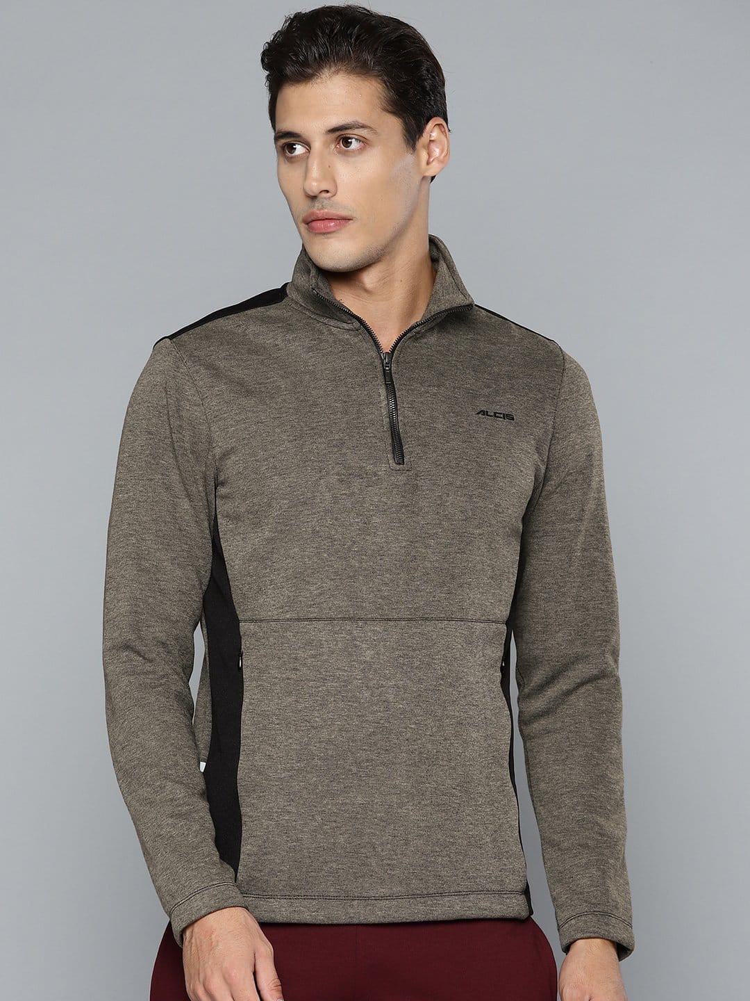 Alcis Men Olive Green Sweatshirt