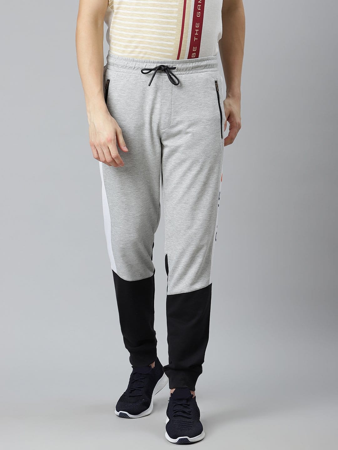 Alcis Men Grey & Black Colourblocked Joggers