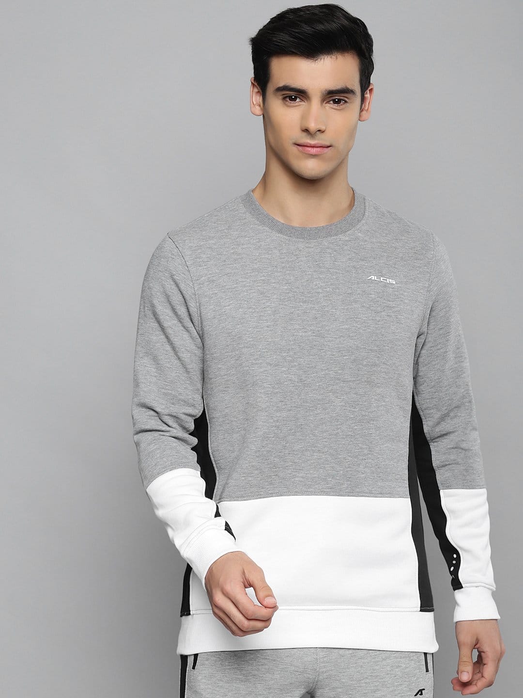 Alcis Men Grey Melange & White Colourblocked Sweatshirt