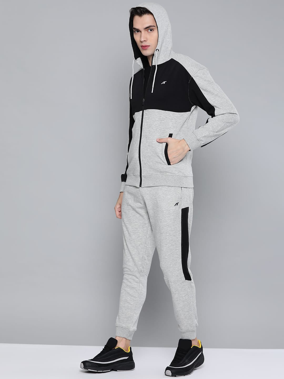 Alcis Men Colorblock Multicolor Track Suit