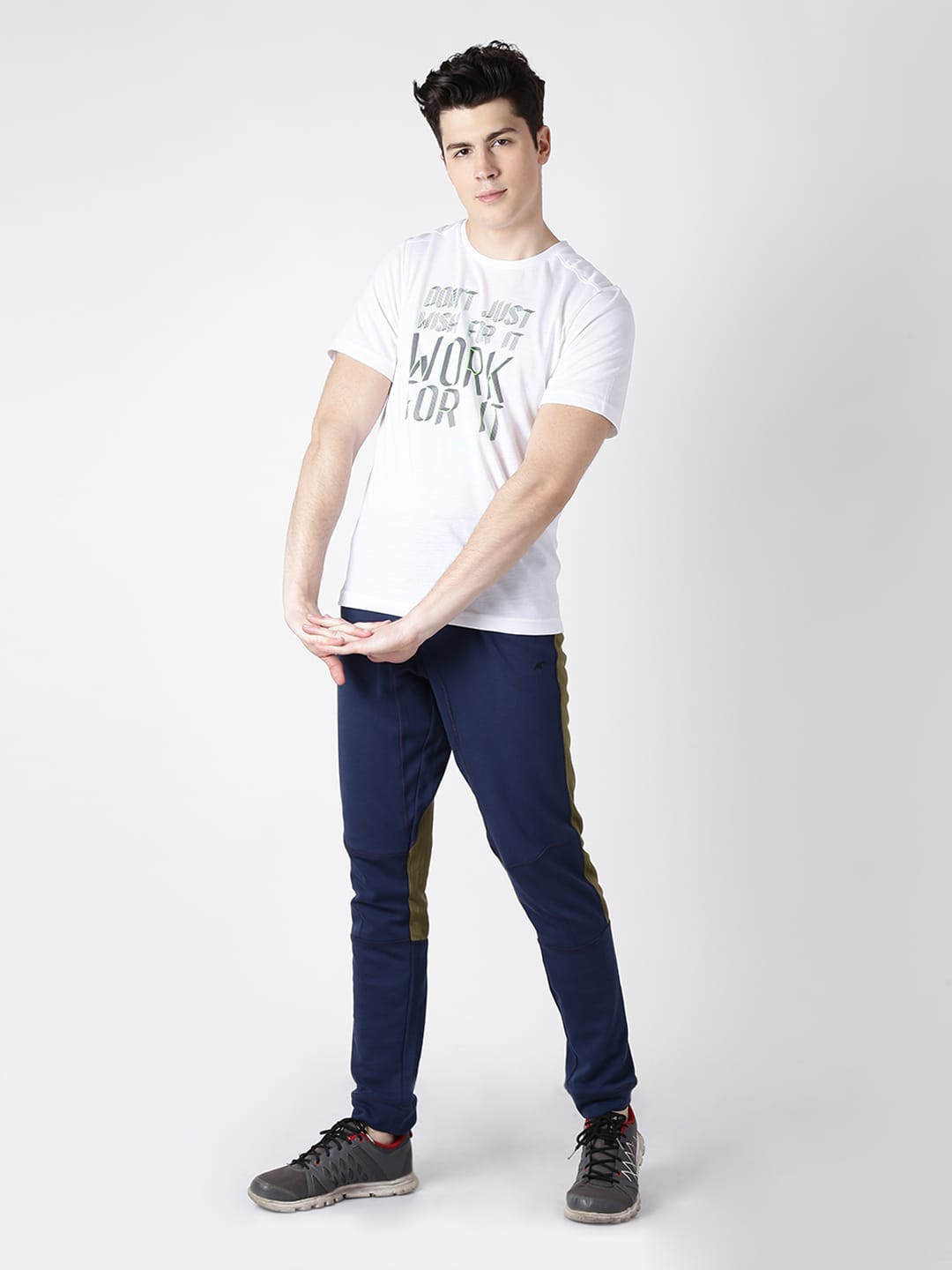 Alcis Men White Printed Round Neck T-shirt