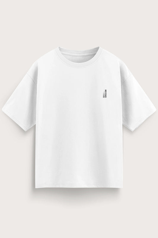 Men-oversized-white-tshirt-beyond-front