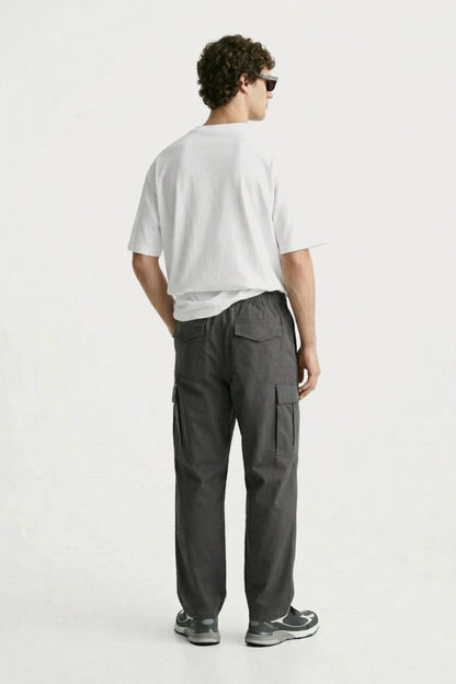 Men’s charcoal loosefit twill cotton cargo pants