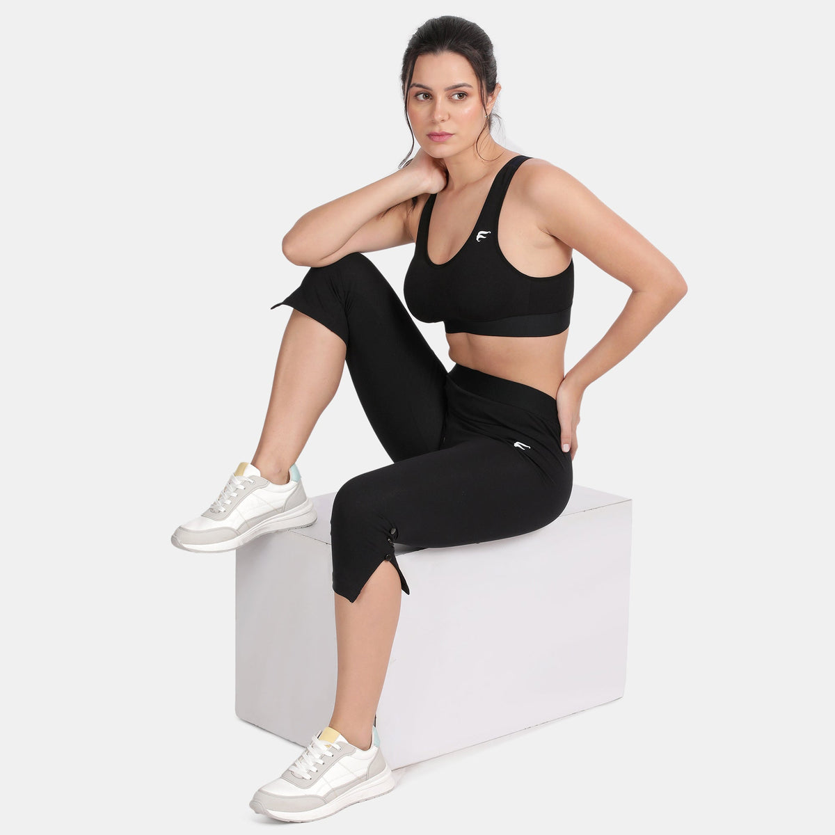 Envie Padded Non-Wired Full Coverage Sports Bra