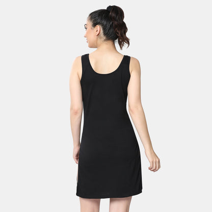 Envie Relaxed Fit Scoop Neck Broad Shoulder Kurta Slip