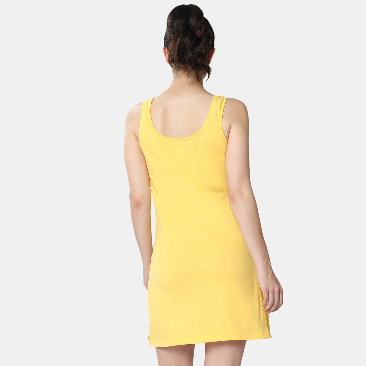 Envie Relaxed Fit Scoop Neck Broad Shoulder Kurta Slip