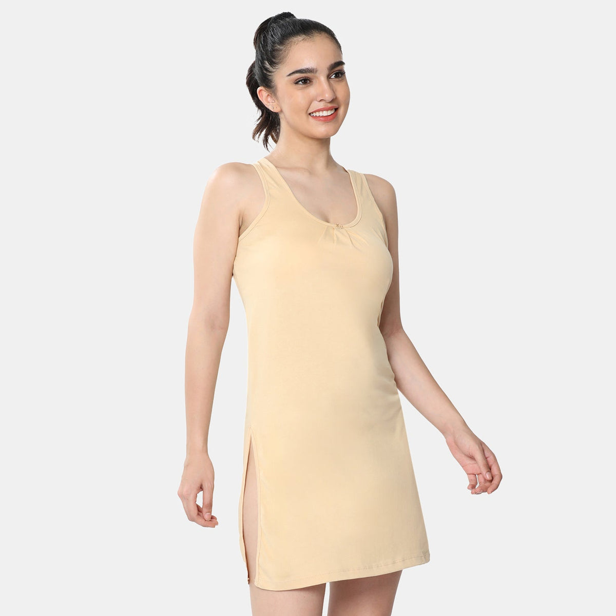 Envie Relaxed Fit Scoop Neck Broad Shoulder Kurta Slip