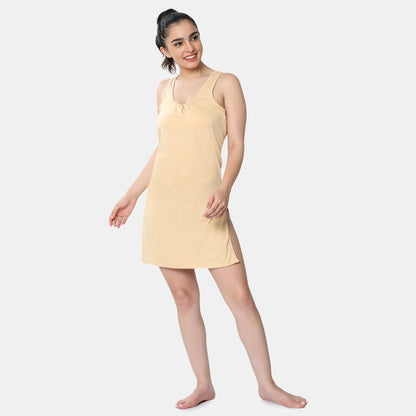 Envie Relaxed Fit Scoop Neck Broad Shoulder Kurta Slip