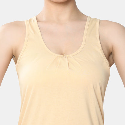 Envie Relaxed Fit Scoop Neck Broad Shoulder Kurta Slip