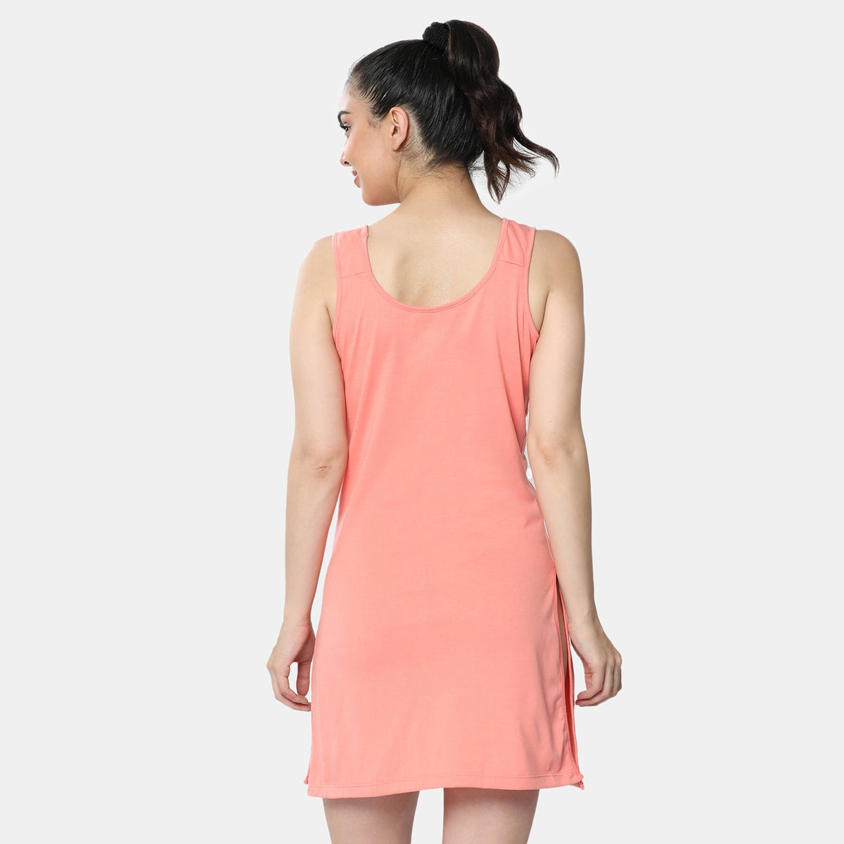 Envie Relaxed Fit Scoop Neck Broad Shoulder Kurta Slip