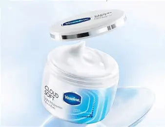 Vaseline CLOUD SOFT Light Moisturiser Face & Body 25 ml