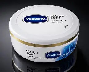 Vaseline CLOUD SOFT Light Moisturiser 100 ml