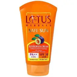 Lotus Herbals Safe Sun Moisturising Sunscreen Lotion SPF 30 PA + + 100 g