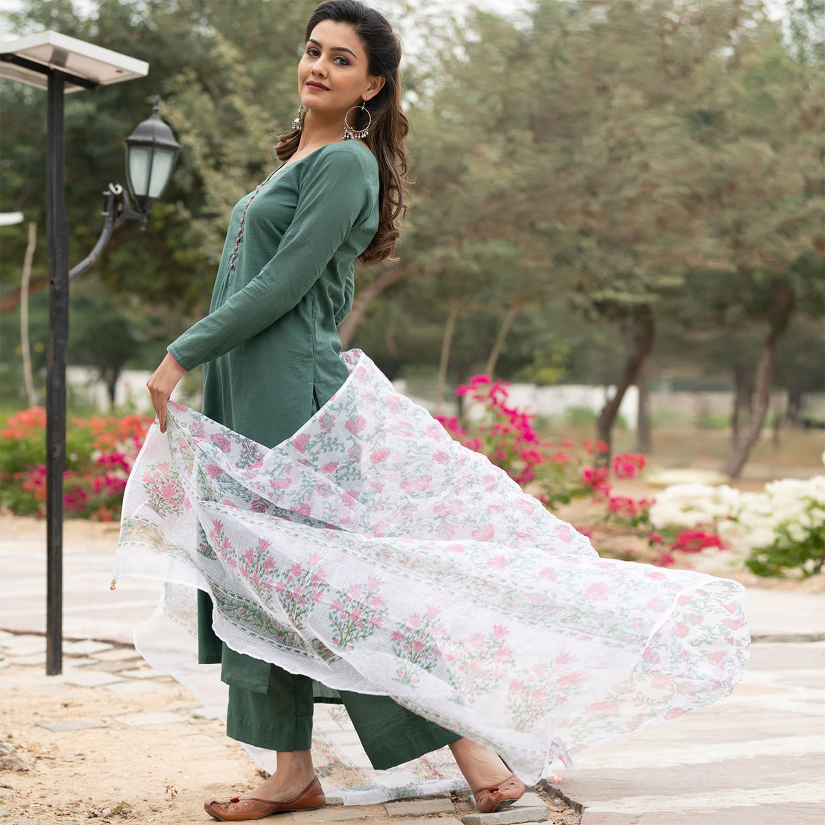 Green Doria Dupatta Suit Set