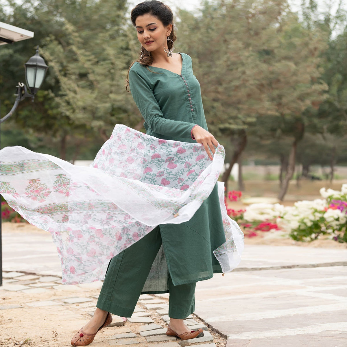 Green Doria Dupatta Suit Set