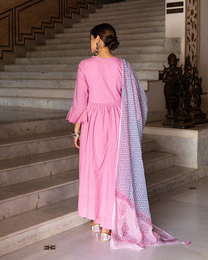 Gulabi Doriya Suit Set