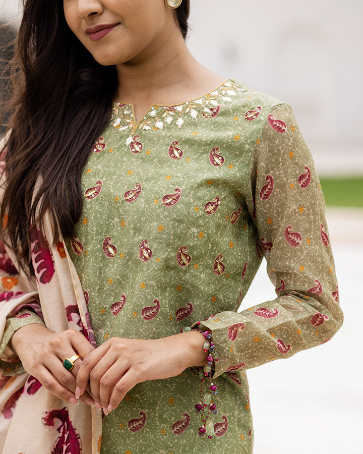 Kamya Suit Set