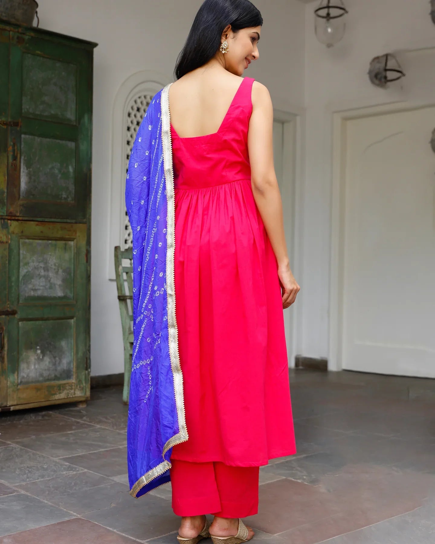 Pink Kurta With Blue Bandhani