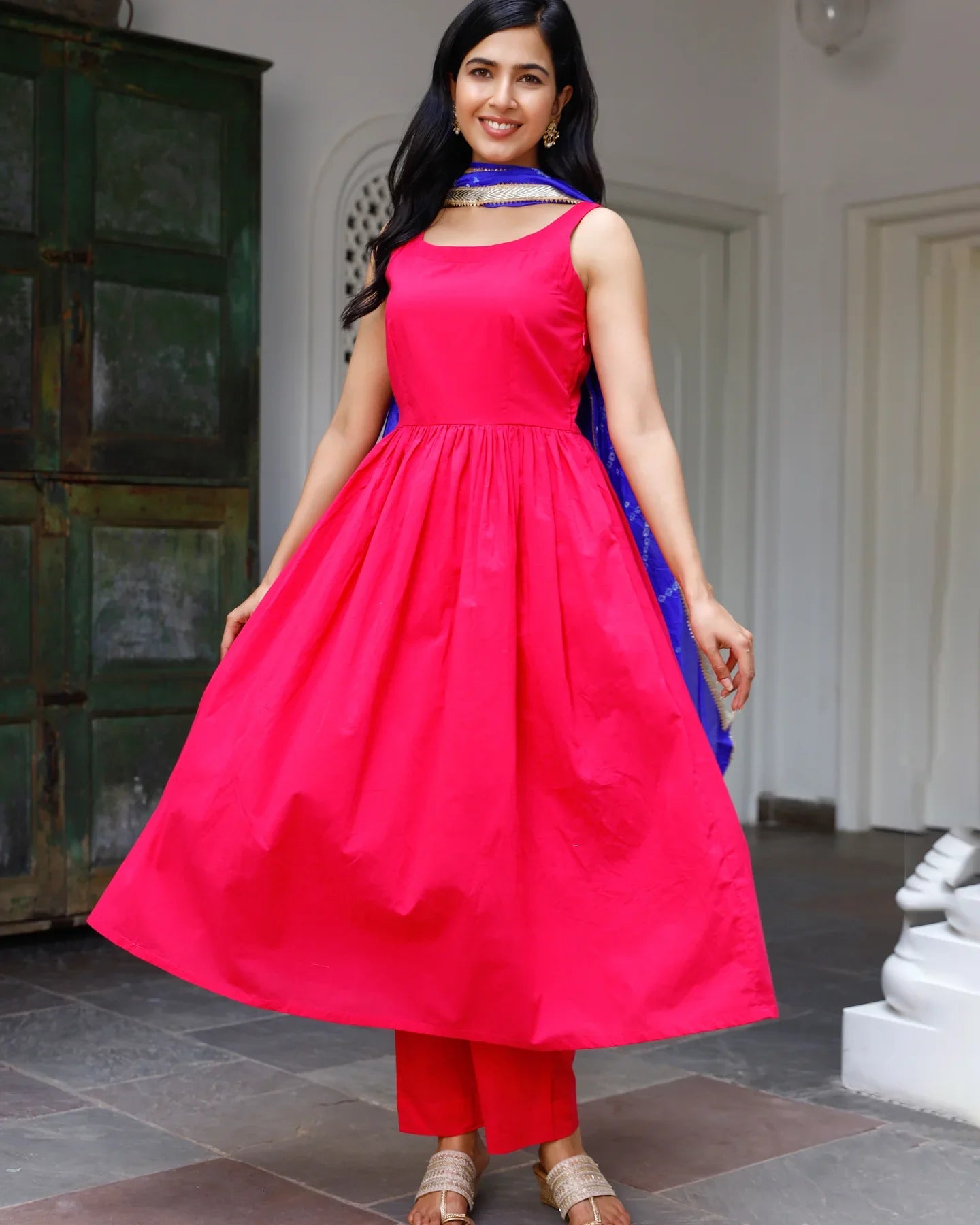 Pink Kurta With Blue Bandhani